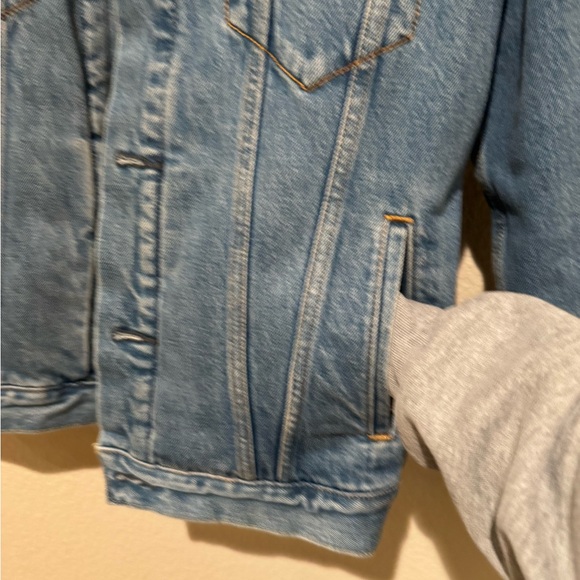 Levi's Blue Lightweight Denim Shirt Jacket - Picture 4 of 9